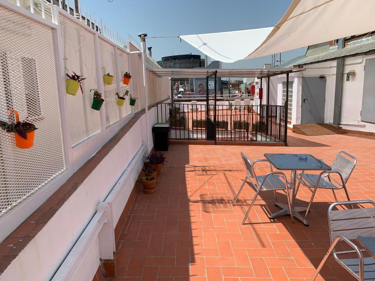 Hostal La Terrassa Barcelona Exterior photo