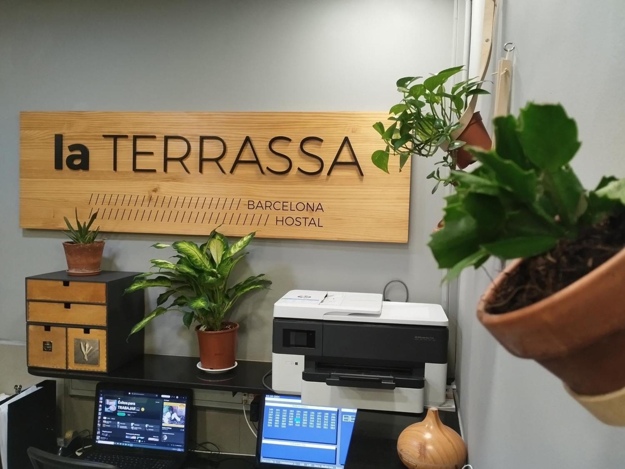 Hostal La Terrassa Barcelona Exterior photo